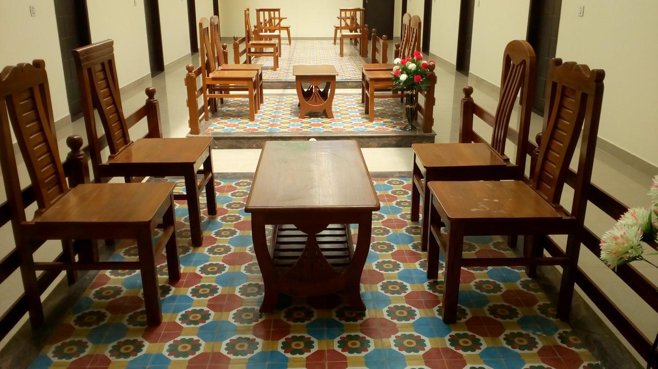 Hotel Meyyappaa Karaikkudi Luaran gambar