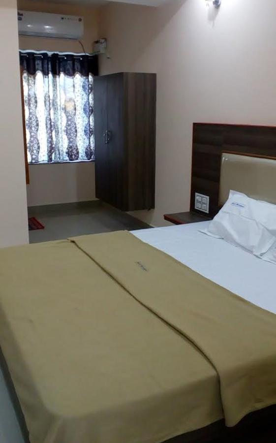 Hotel Meyyappaa Karaikkudi Luaran gambar